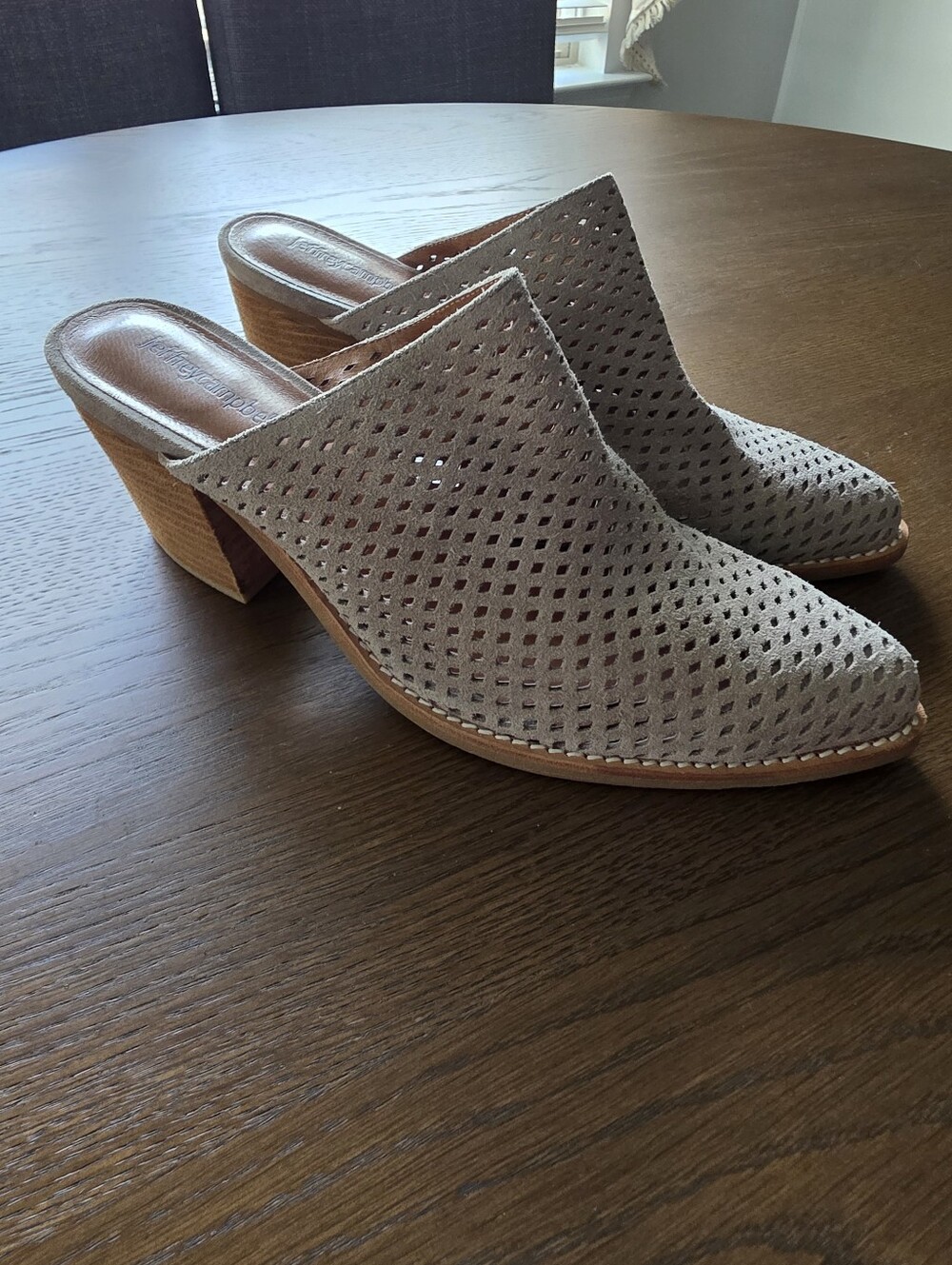 Jeffrey Campbell Favela Taupe Gray Mules Size 10 EUC